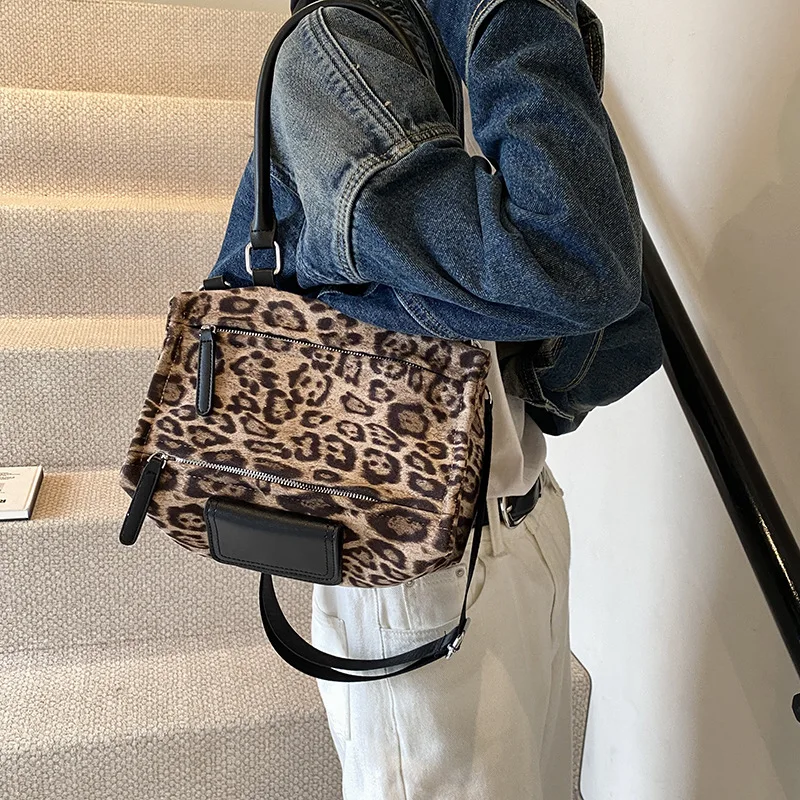 

Роскошная ретро-сумка через плечо, сумка-мессенджер, вместительная сумка-тоут, новая модная сумка с леопардовым принтом, сумка для повседневного использования.