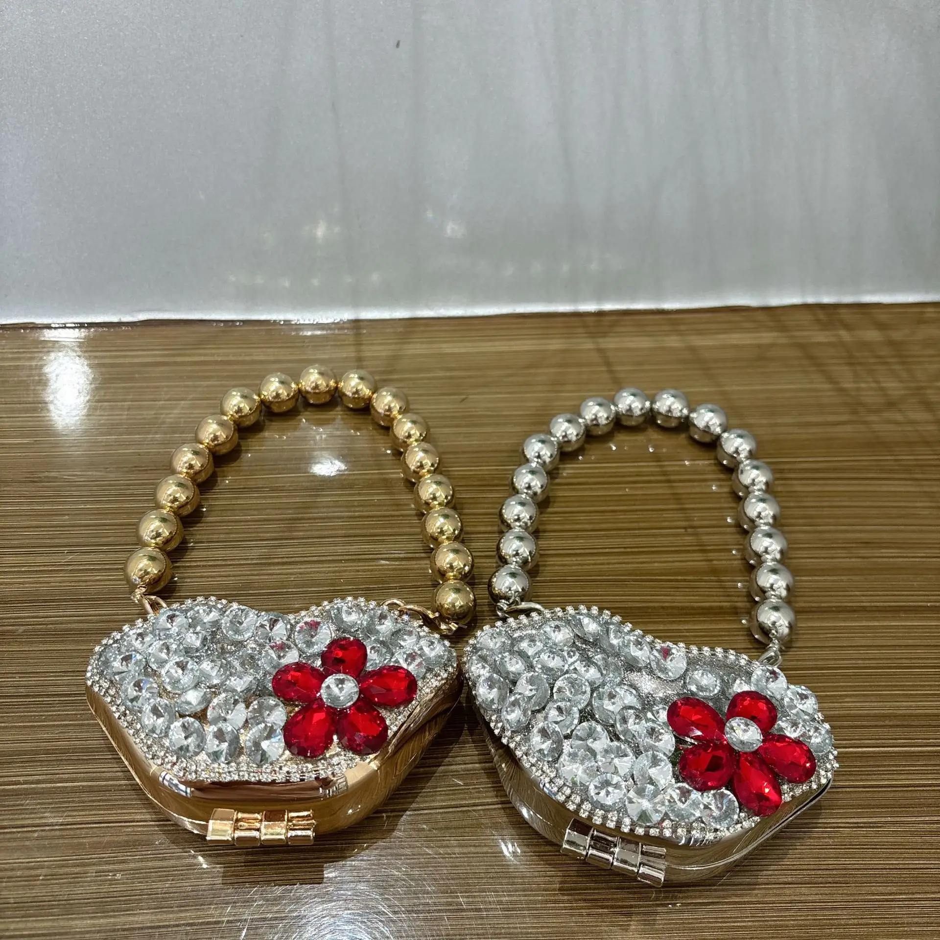 

Mini Golden Evening Bag Purses and Handbags Luxury Designer Shoulder Bag Funny Shape Party Wedding Acrylic Shiny Clutch Purse