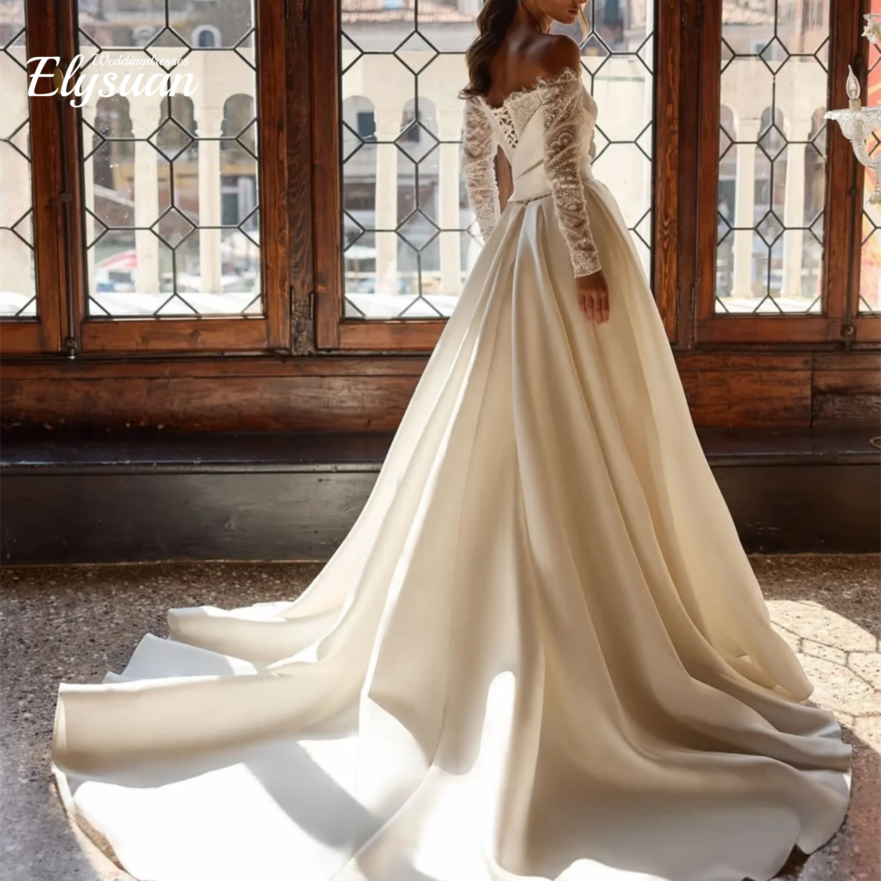 

Customized Boho Off Shoulder Satin Pleated A-line Wedding Gown Side Split Wedding Bridesmaid Dresses with Long Lace Sleeve 2026