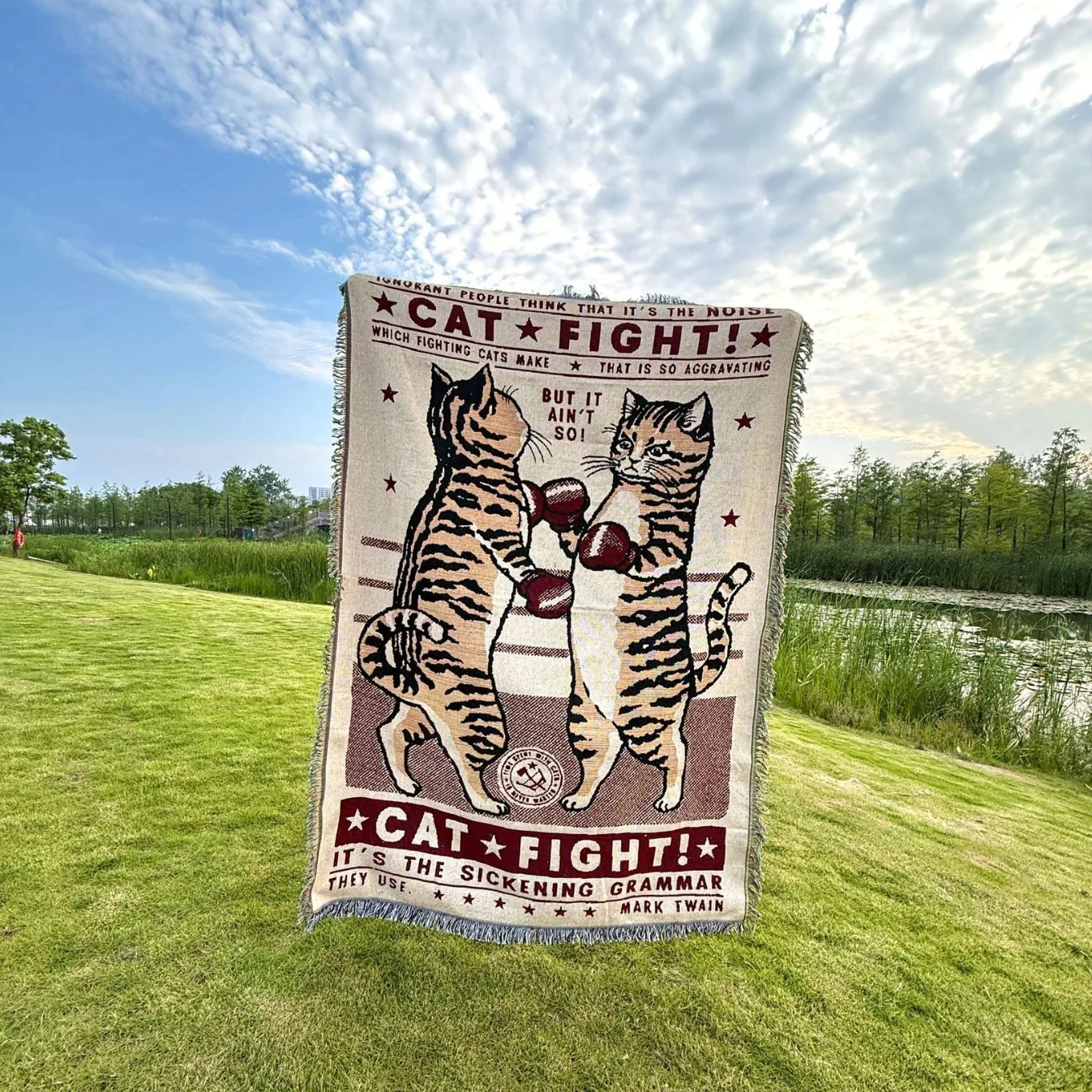 Boxing Cat ThreadBlanket Decorative Tapestry Knitted Jacquard Cotton ThreadBlanket Bed Blanket SofaBlanket CampingBlanket