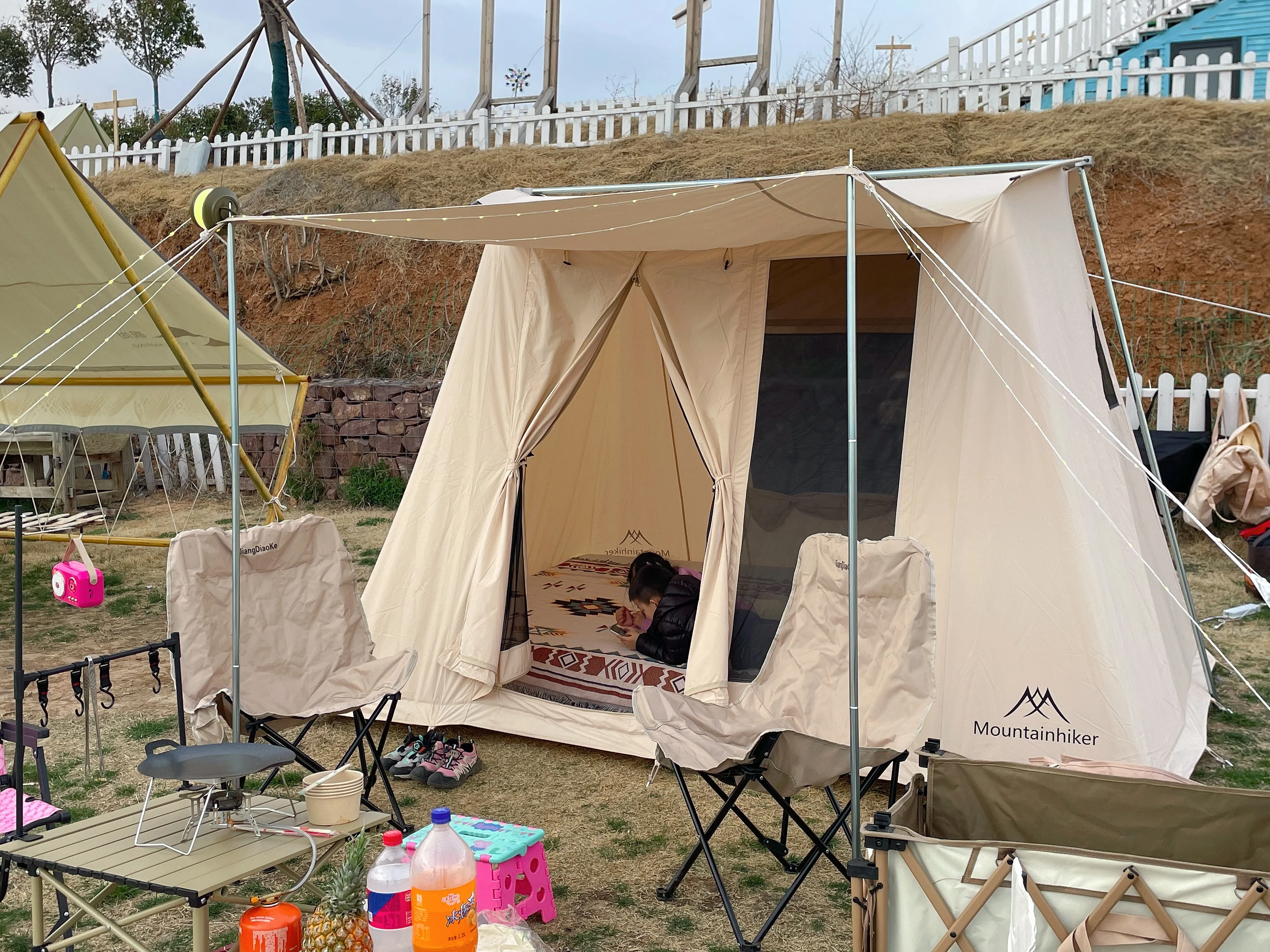 

Mountainhiker Outdoor Camping Tent Waterproof Wind Uv Sunshade Canopy for 4/6 Person Self Driving Camping Portable Tent