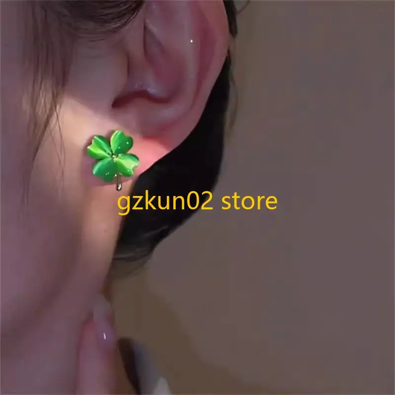 KXRB Четыре листья Clovers Clover Clover