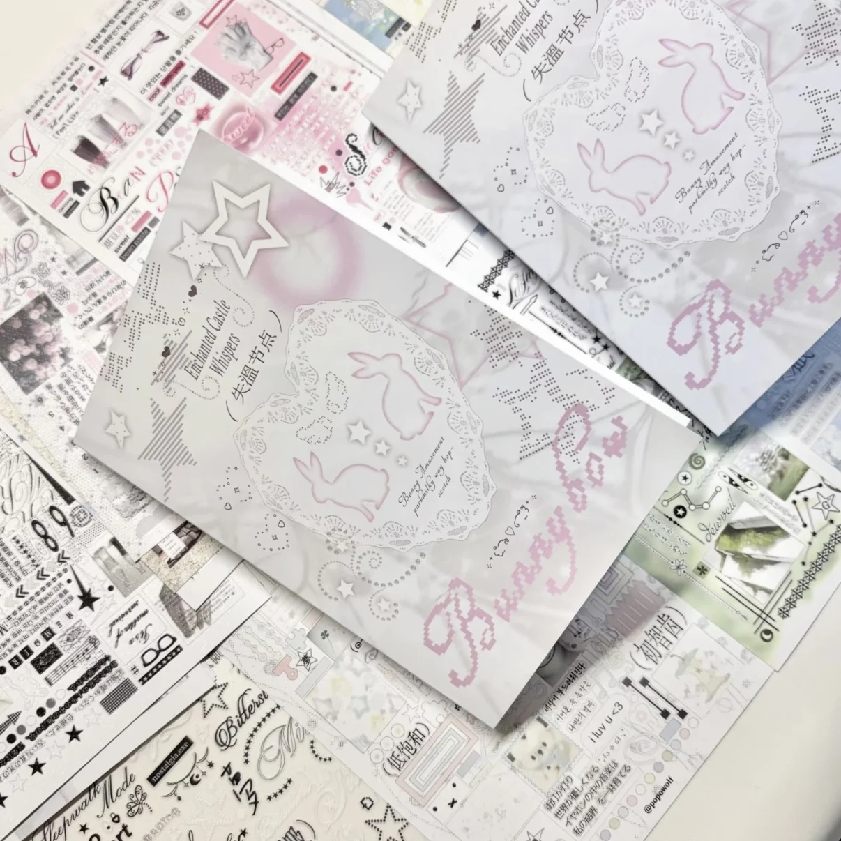 Ins Sticker Book Hypothermia Points Dreamy Sticker Book Collage Materials Cute Girl Heart High-value Stickers Decoration Gift