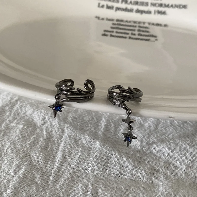 

DUTRIEUX New-Gothic Asymmetrical Ear Clip Simple and Versatile Earrings Without Ear Holes High-end and Elegant Jewelry Unisex