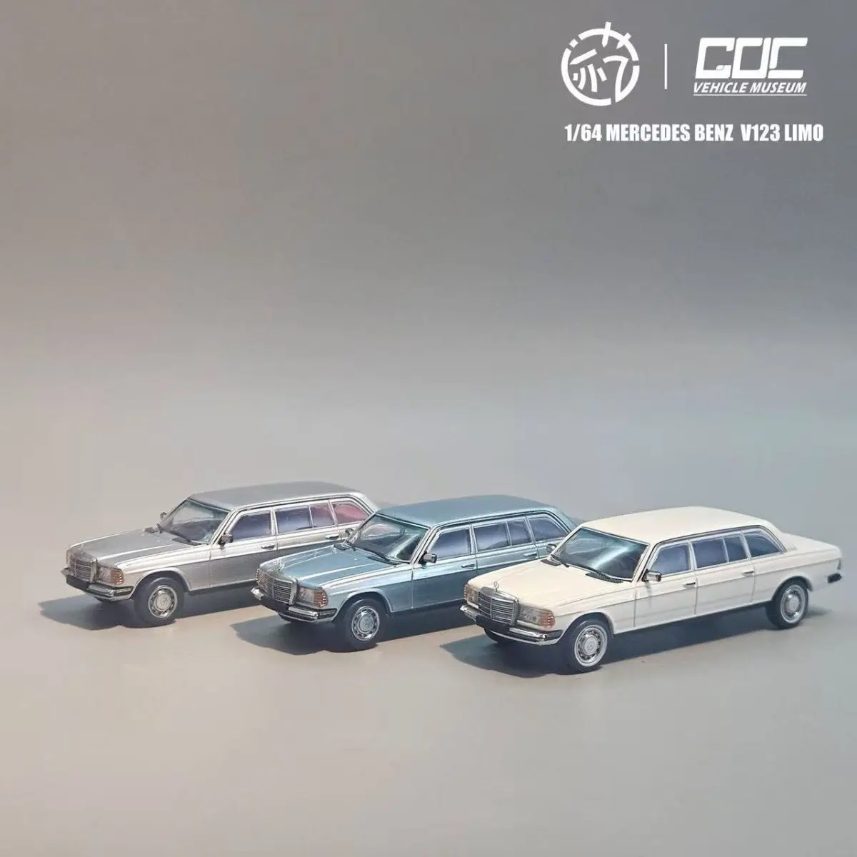 Modelo de Coche de Aleación a Escala 1:64 de la Limusina Extendida Benz V123 de Diecast GOC & JiYi