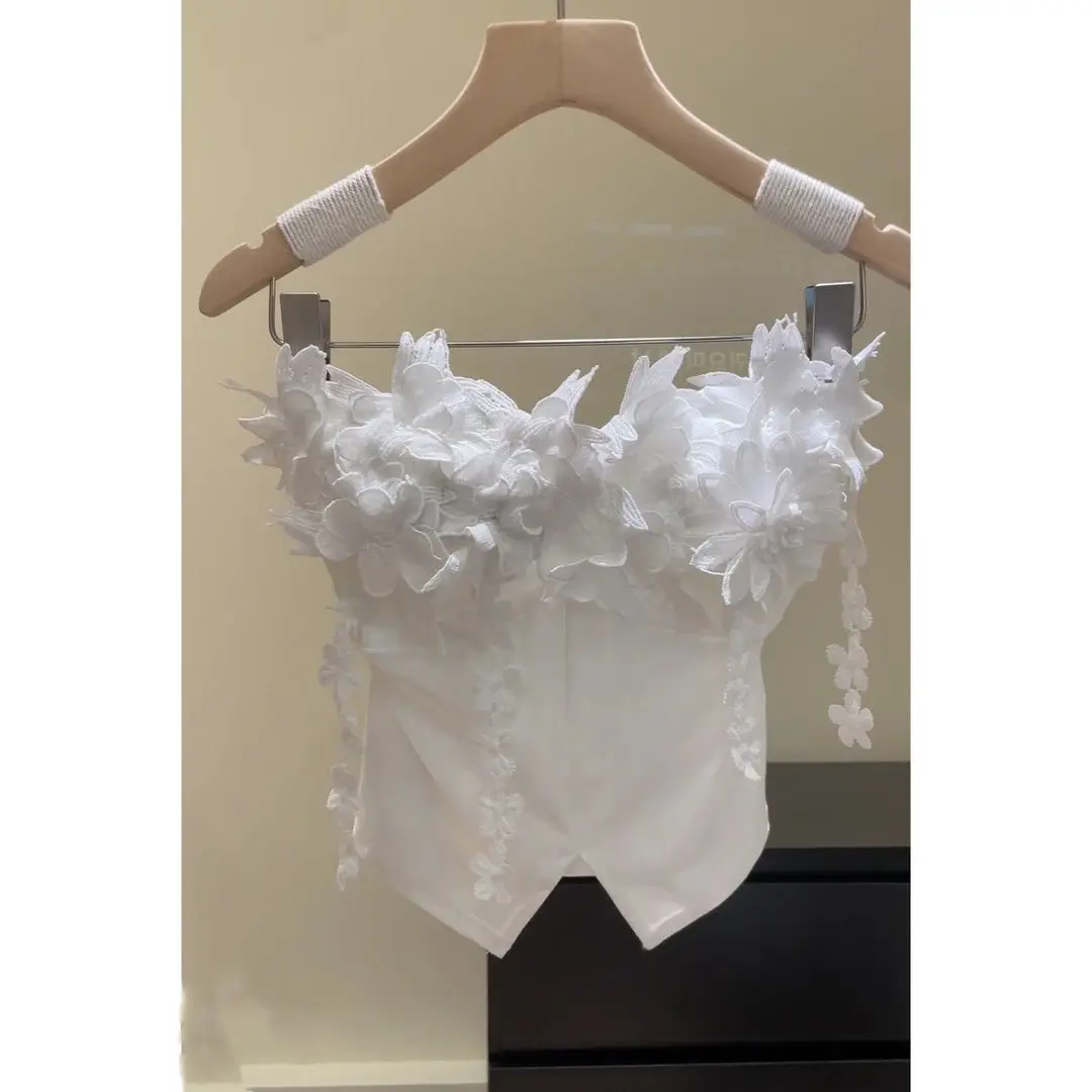 

White Crop Tank Top for Women High-end Designed Temperature Niche Chic Sexy Style Stacked Three-dimensional Flower Tube Top
