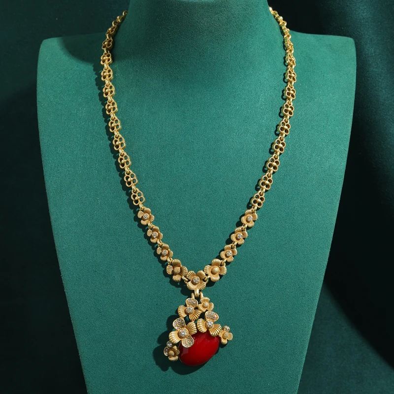 

Vintage Natural Stone Oval Red Pendent Flower Necklaces Gold Plated Relief For Women 2026 New Trends Bridesmaid Jewelry Wedding