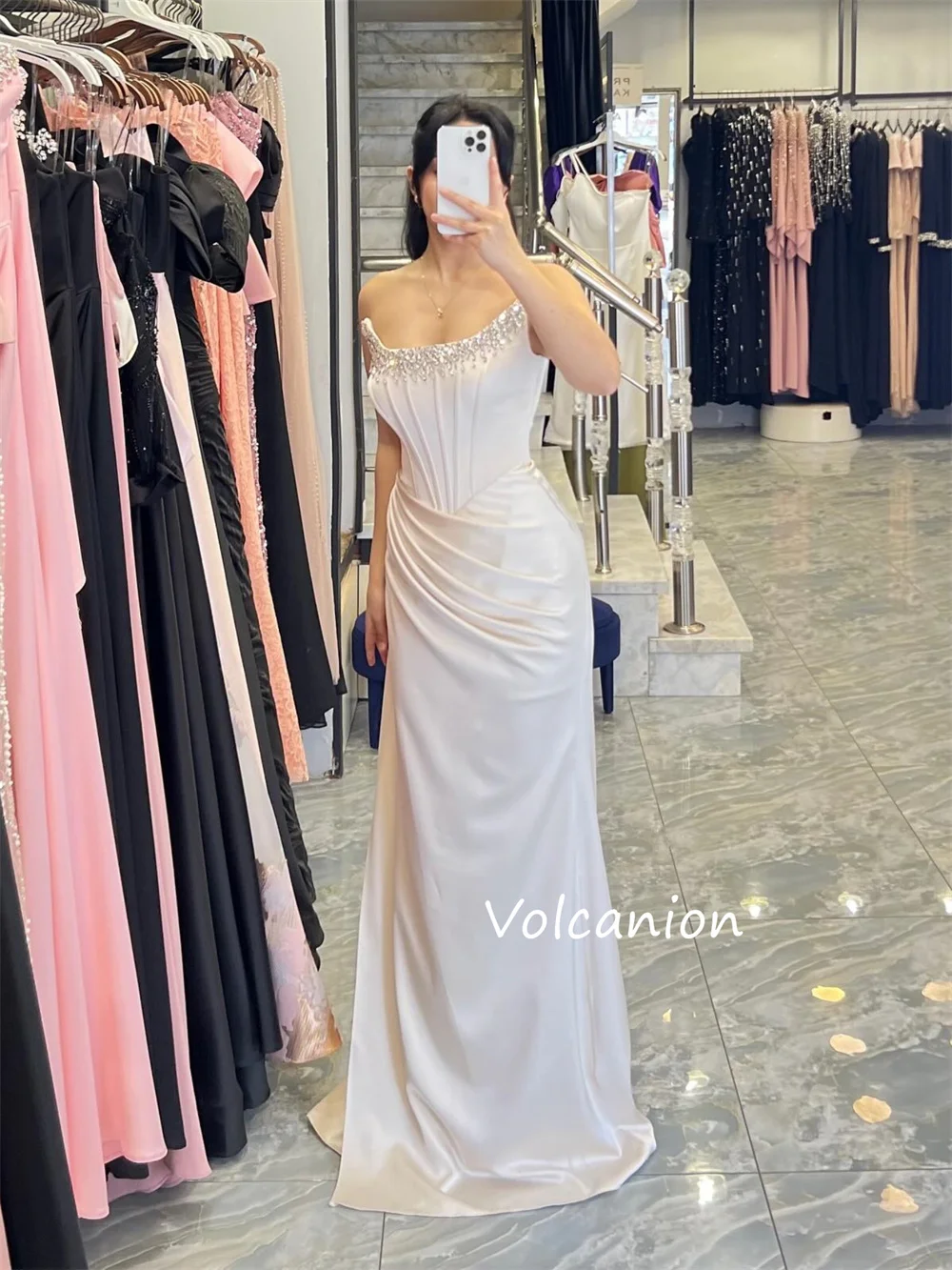 맞춤형 모던 스타일 플리츠 패턴 스팽글 장식 스트랩리스 롱 드레스 맞춤형 행사 홈커밍 클래식