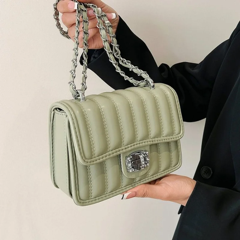 

Fashionable Women's Handbag Made Of Fine Leather Boasting Casual Trendy Daily Look​