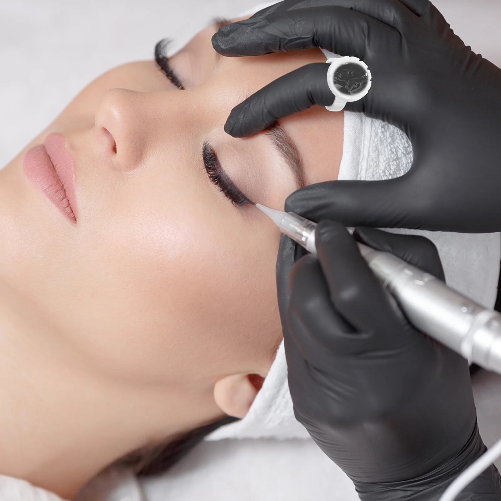 

100Pcs Pigment Ring Holders Eyelash Glue Cups Plastic White for Lash Extension Beauty Salon Makeup Tools Eyelash Glue Holder