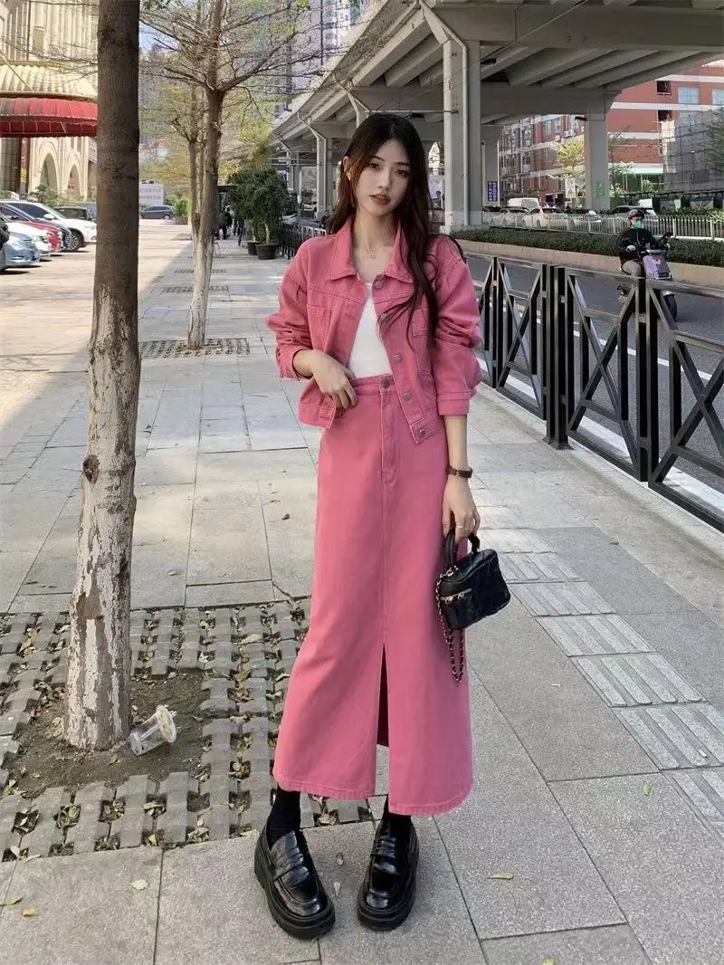 

Early Fall 2023 Chic Style Denim Set for Petite Women: Short Cardigan Jacket and High-Waisted A-Line Skirt Two-Piece Outfit New