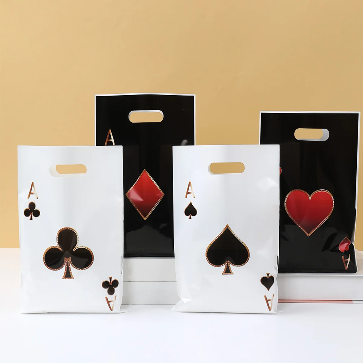 10/25/50pcs Casino Las Vegas Poker Theme Paper Gift Packing Bags Candy Bag for Adults Birthday Wedding Game Night Party Decor