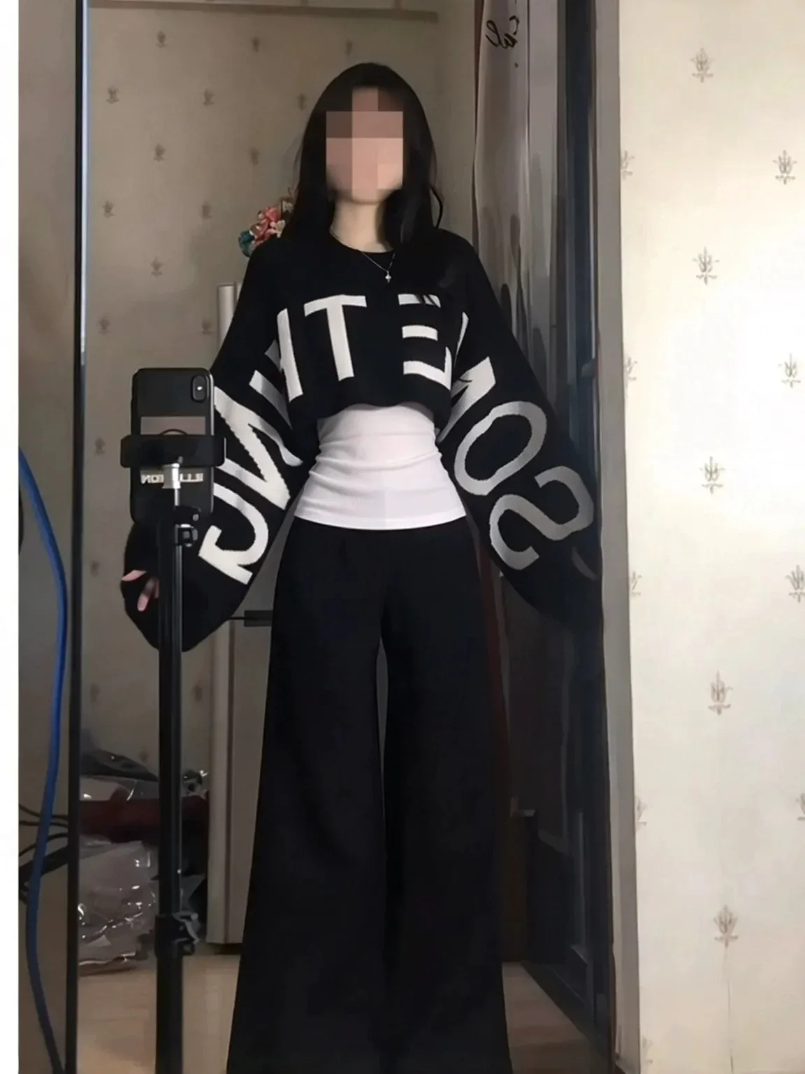 Korean Retro Lazy Letter Short Knitted Cover up Women's Long Sleeve Loose Slimming Top for Autumn Winter Casual Fashion