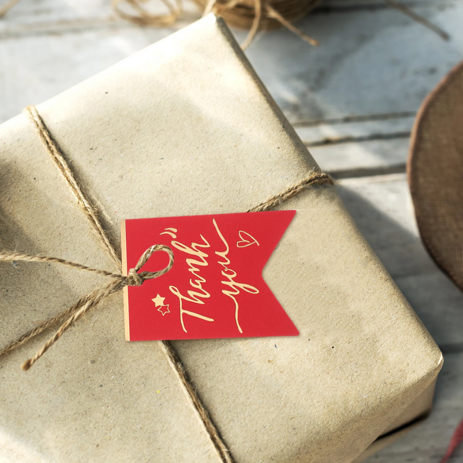 100 Pcs Gift Wrapping Tags DIY Thank You Labels Red Round Creative Exquisite Bridal Wedding Favors