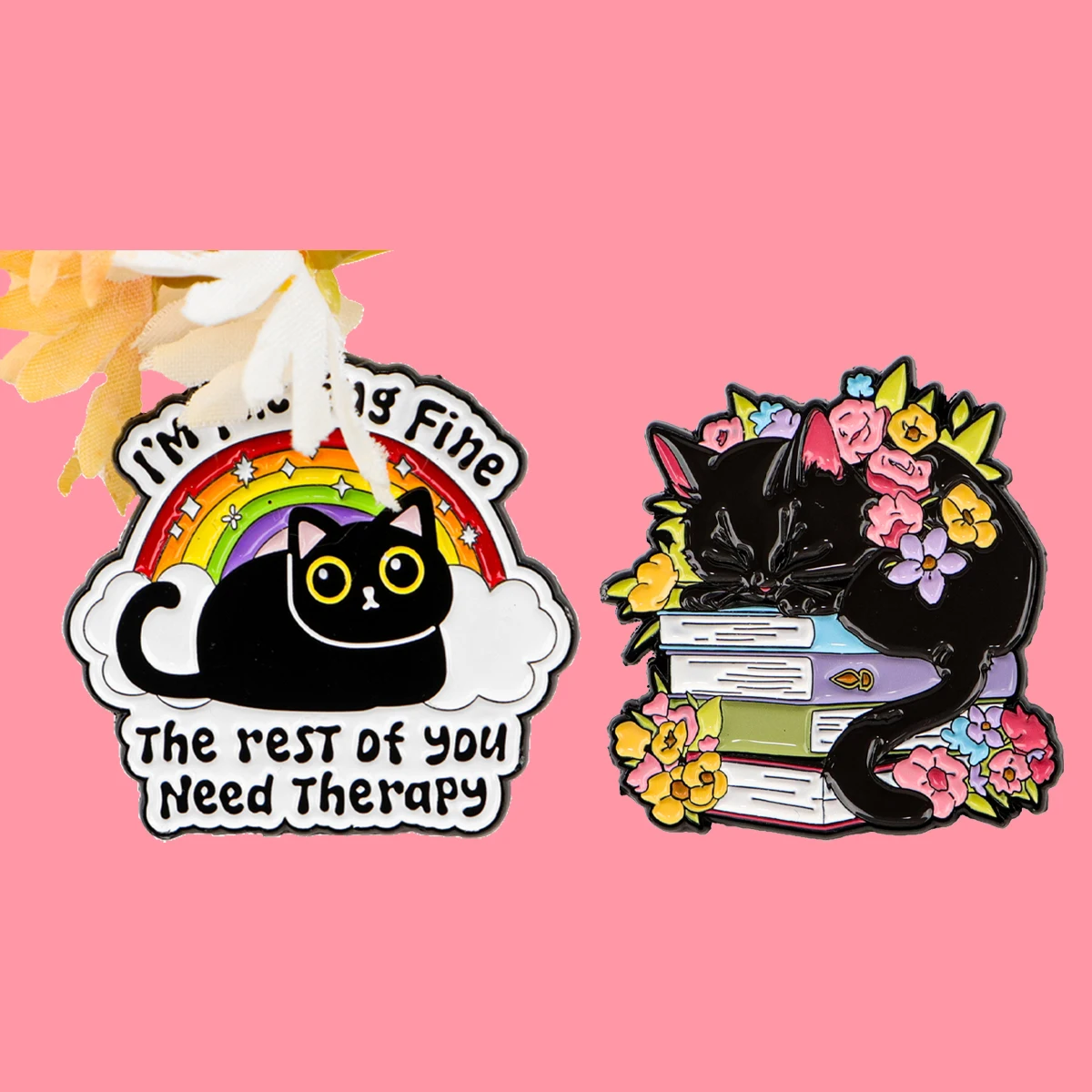 Niedliche schwarze Katzen Emaille Pins Cartoon Anime Tiere Pin Abzeichen auf Rucksack Revers Brosche Kostüm Zubehör Modeschmuck Geschenke