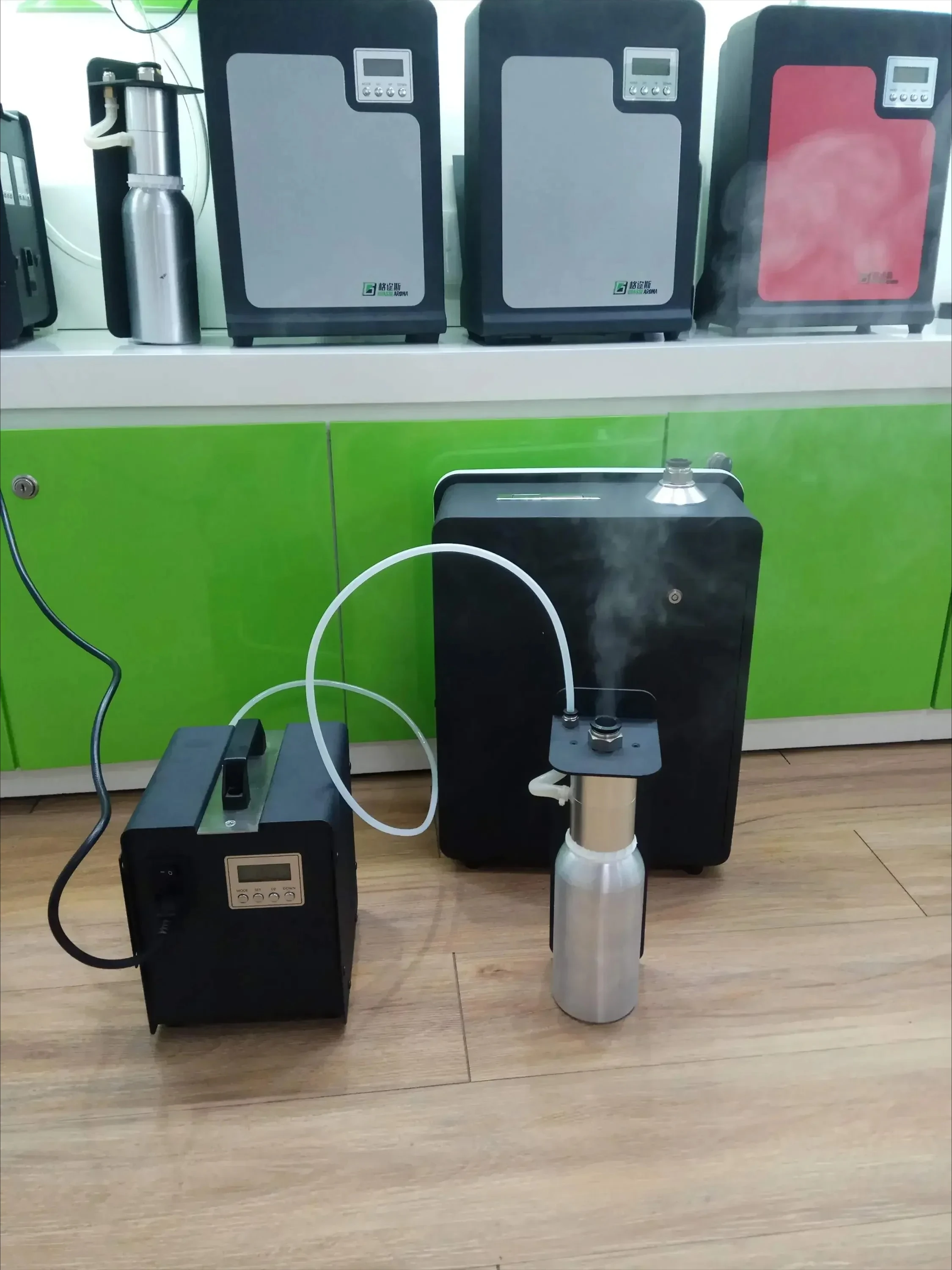 Direct Factory Smart Wall Mount Waterless Aroma Diffuser Fragrance Scent Air Essential Oil Diffuser for Hotel 5000 CBM Cover