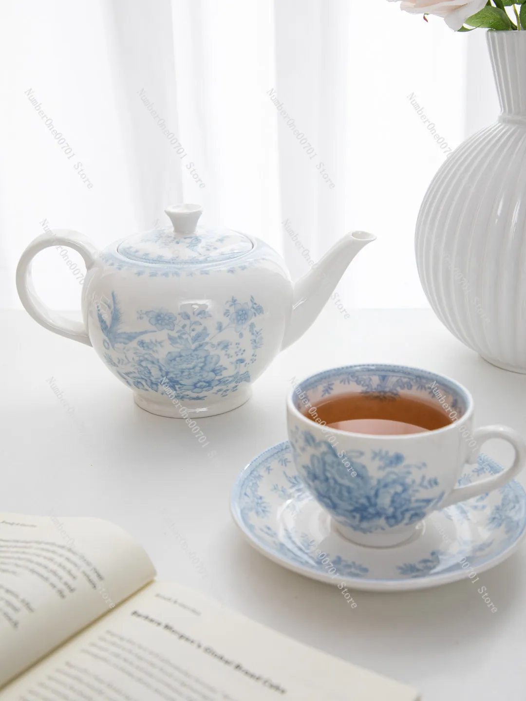 Vintage Blaues Pfingstrosen-Teeservice, Keramik-Kaffeetassen-Set mit Untertassen und Teekanne, Retro Britisches Nachmittagstee-Porzellanservice