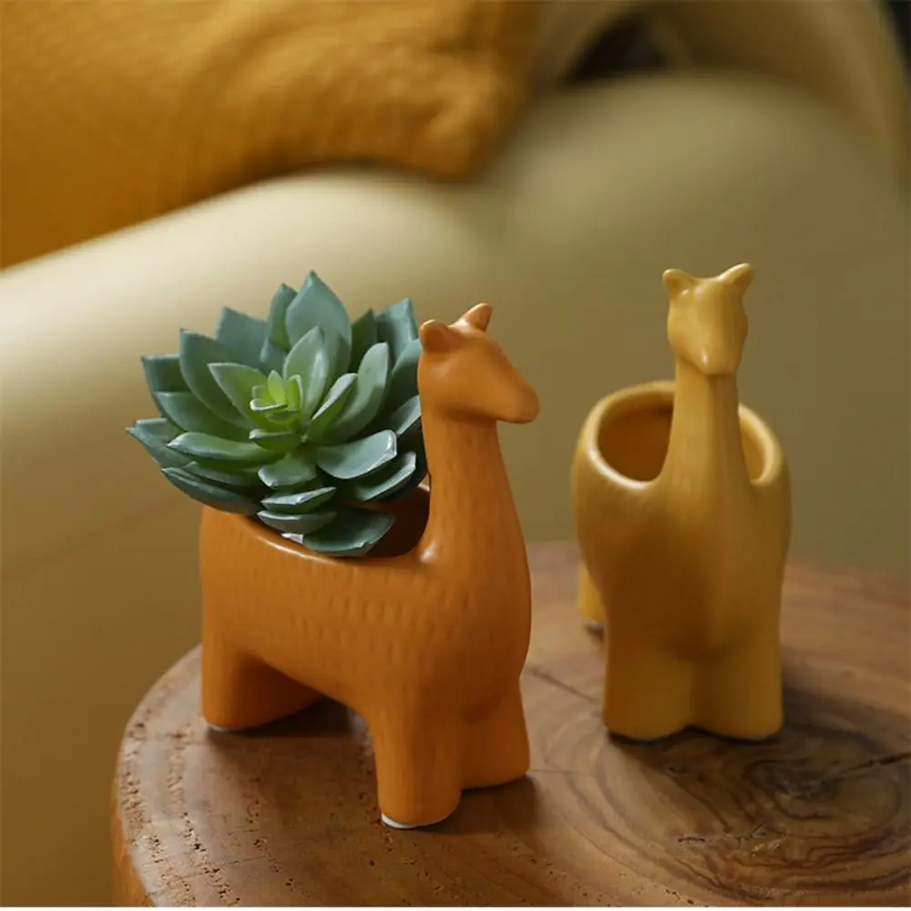 

Home Decor Ceramic Alpaca Storage Jar Modern Cute Alpaca Key Tray Decorative Animal Figurine Living Room