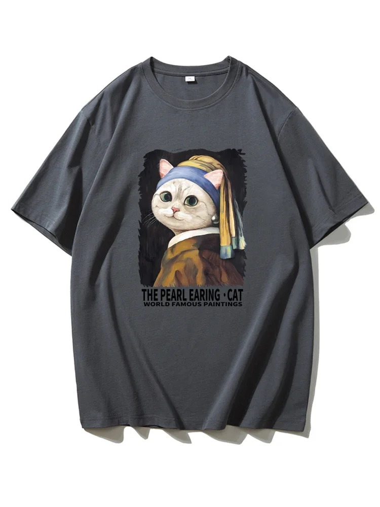 2025 تي شيرت مطبوع عليه أقراط لؤلؤ القط للرجال والنساء، بلايز قابلة للتنفس، اللوحات الشهيرة، الصيف