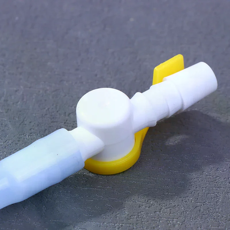 Comfort Catheter Valve 1/2/5pcs Two Way Easy to Use Lever Faucet Urination Tubes Optimized for Comfort