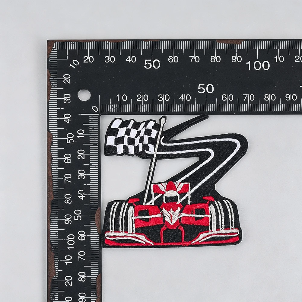 Rennwagen-Aufnäher zum Aufbügeln, gestickte karierte Flagge, Rennwagen-Applikation, DIY-Aufnähbarer Aufnäher für Jacken, Rucksäcke, Kleidung, Dekoration – Detail 2