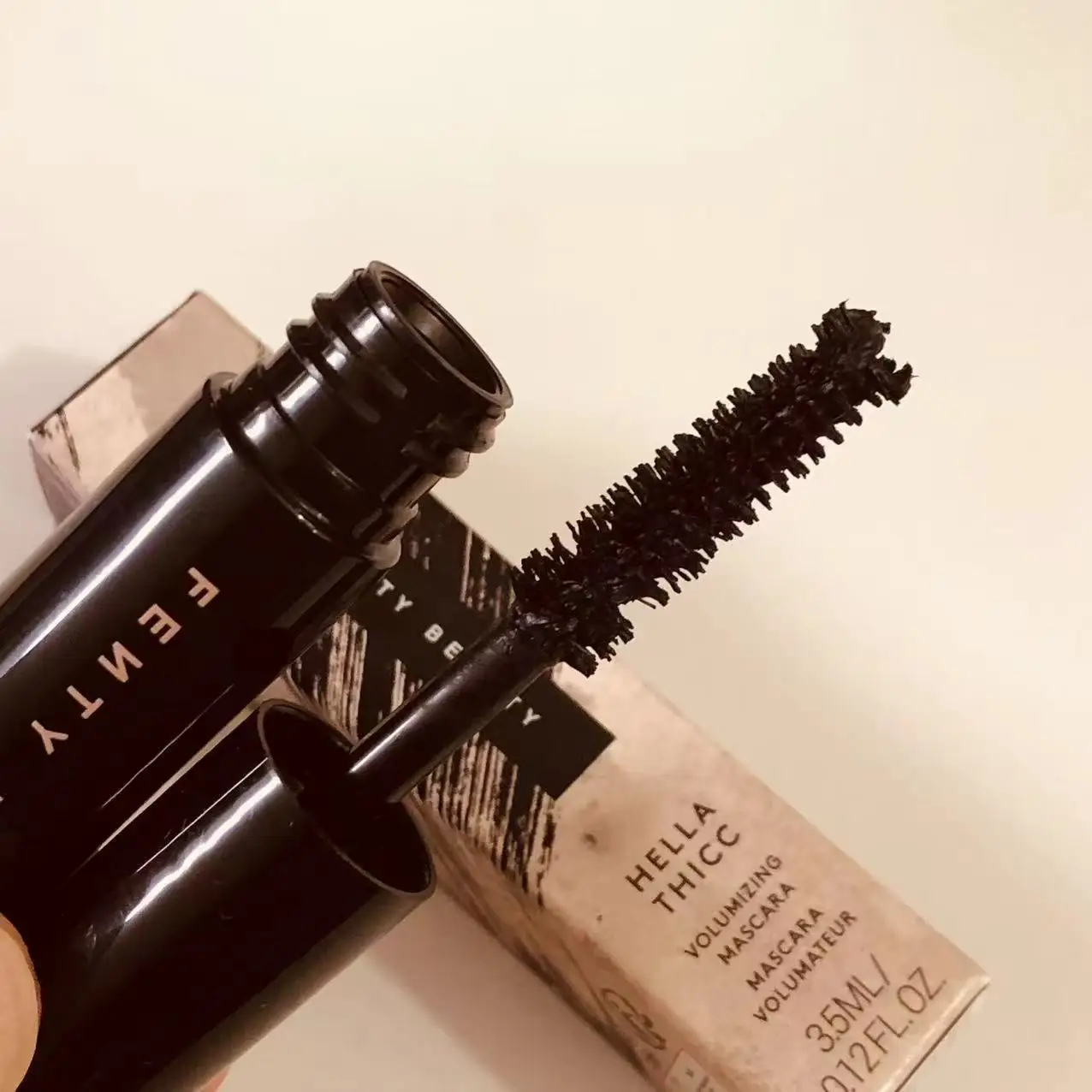 มาสคาร่าแบบน้ํา Quick Dry Lasting Waterproof Eyelash Mask FB Natural Curling ขนตาหนา มาสคาร่าหายากปริมาณความงามเครื่องสําอาง