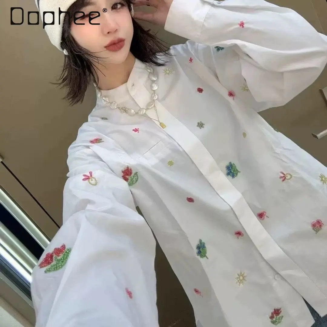 

Европейская хлопковая рубашка оверсайз с тяжелой вышивкой для женщин, весенняя, свободная, с воротником-стойкой, расшитая бисером, универсальная, стройнящая, омолаживающая