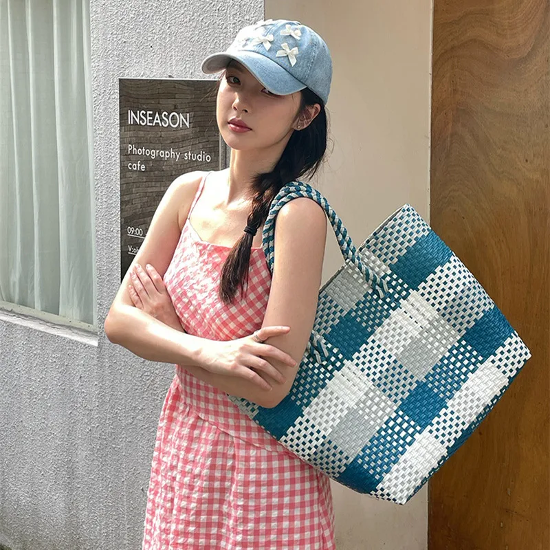 Women\'s PVC Candy Color Woven Handbag Causal Tote Bags Fashion Large Capacity Vegetable Basket Bag Plastic Hnadle Beach Bag