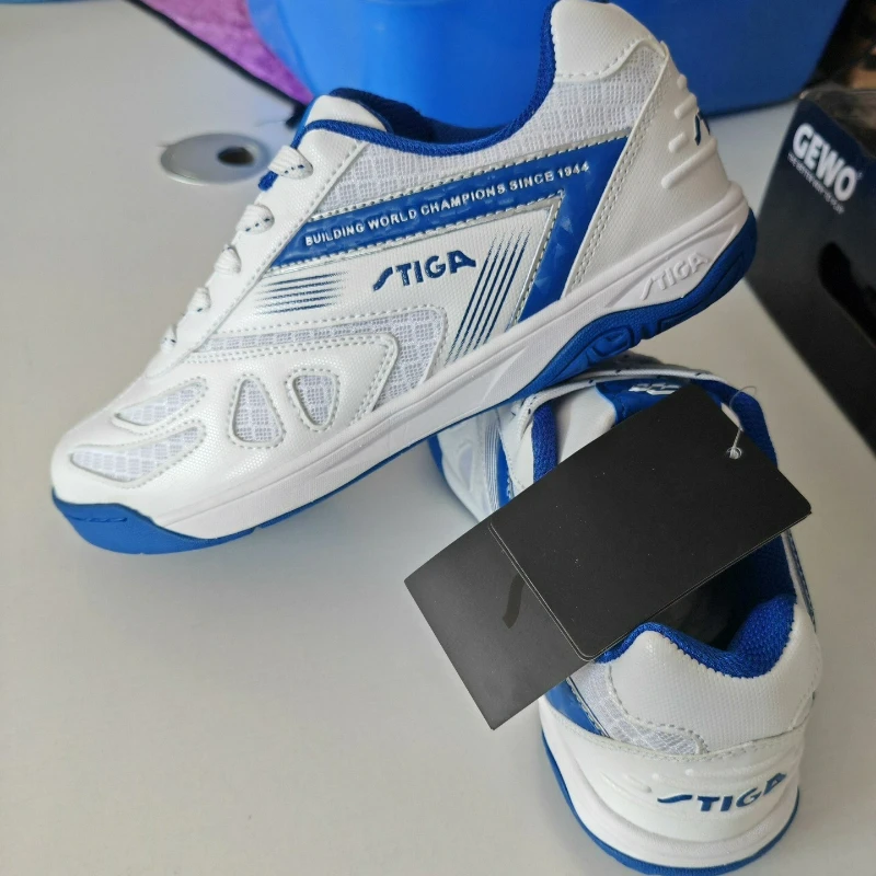 Original Brand Badminton Shoe Comfortable Tennis Shoes Anti-Slippery Indoor Court Shoes Good Quality Table Tennis Shoes Couples