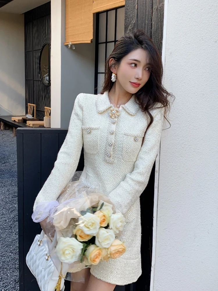 Sukienka z dzianiny bouclé w stylu luksusowym, inspirowana parizyjskim stylem, mini sukienka z kołnierzykiem w szpic, elegancka sukienka damska z krótkim rękawem na jesień i zimę 2025.