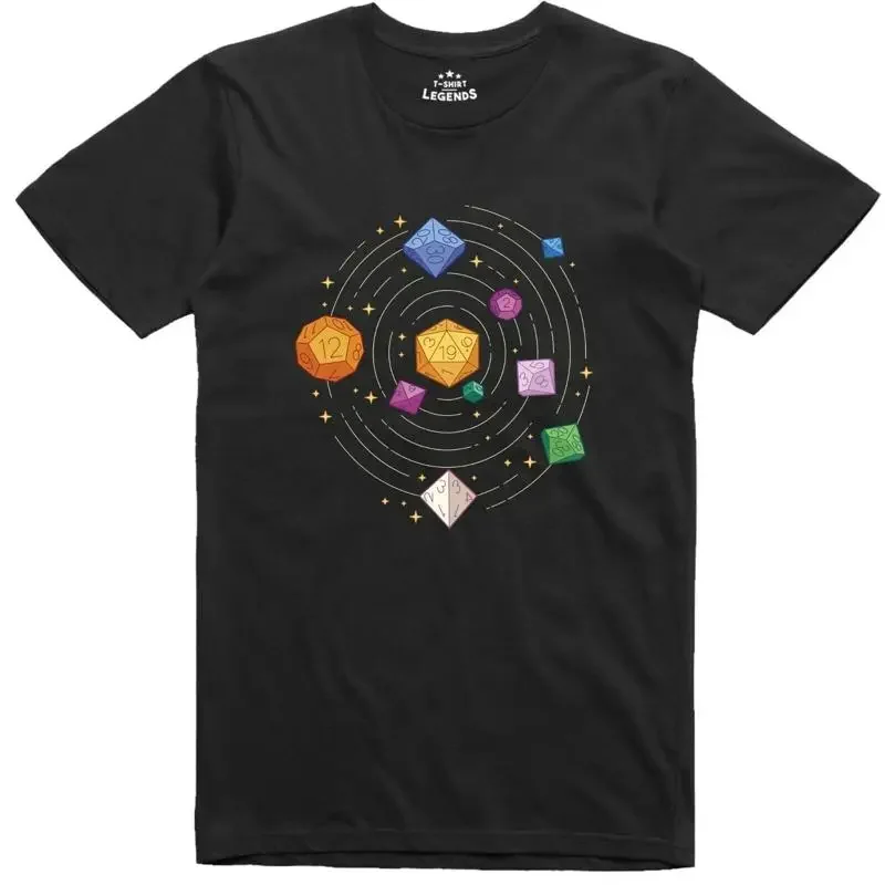 Camiseta Masculina Geek RPG Poliedrica Dado Solar Sistema Divertido Regular Fit