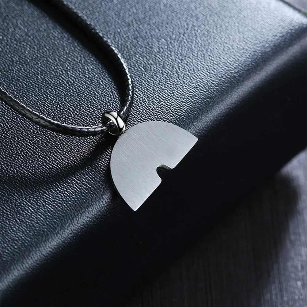 1Set Rainbow Pendant Keychain Stainless Steel Necklace Creative Neck Pendant Daily Use Colorful Key Holder Practical Keychain