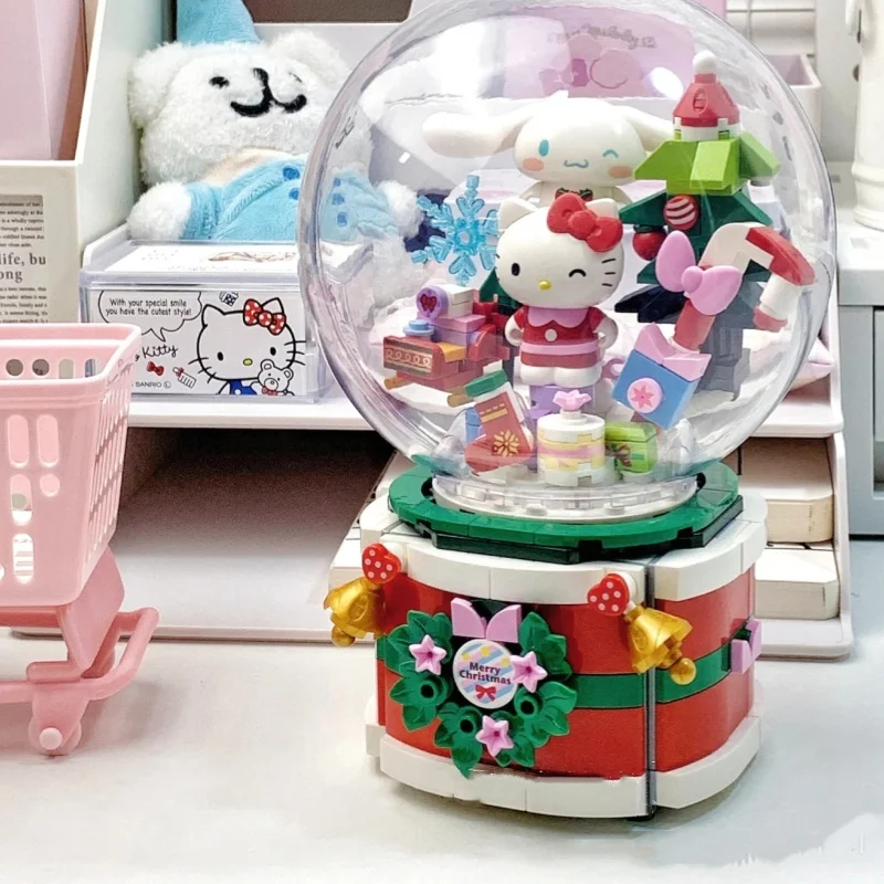 New Christmas Hello Kitty Christmas Music Building Blocks Box Rotating Music Box Children Christmas Toys Building Blocks Gift