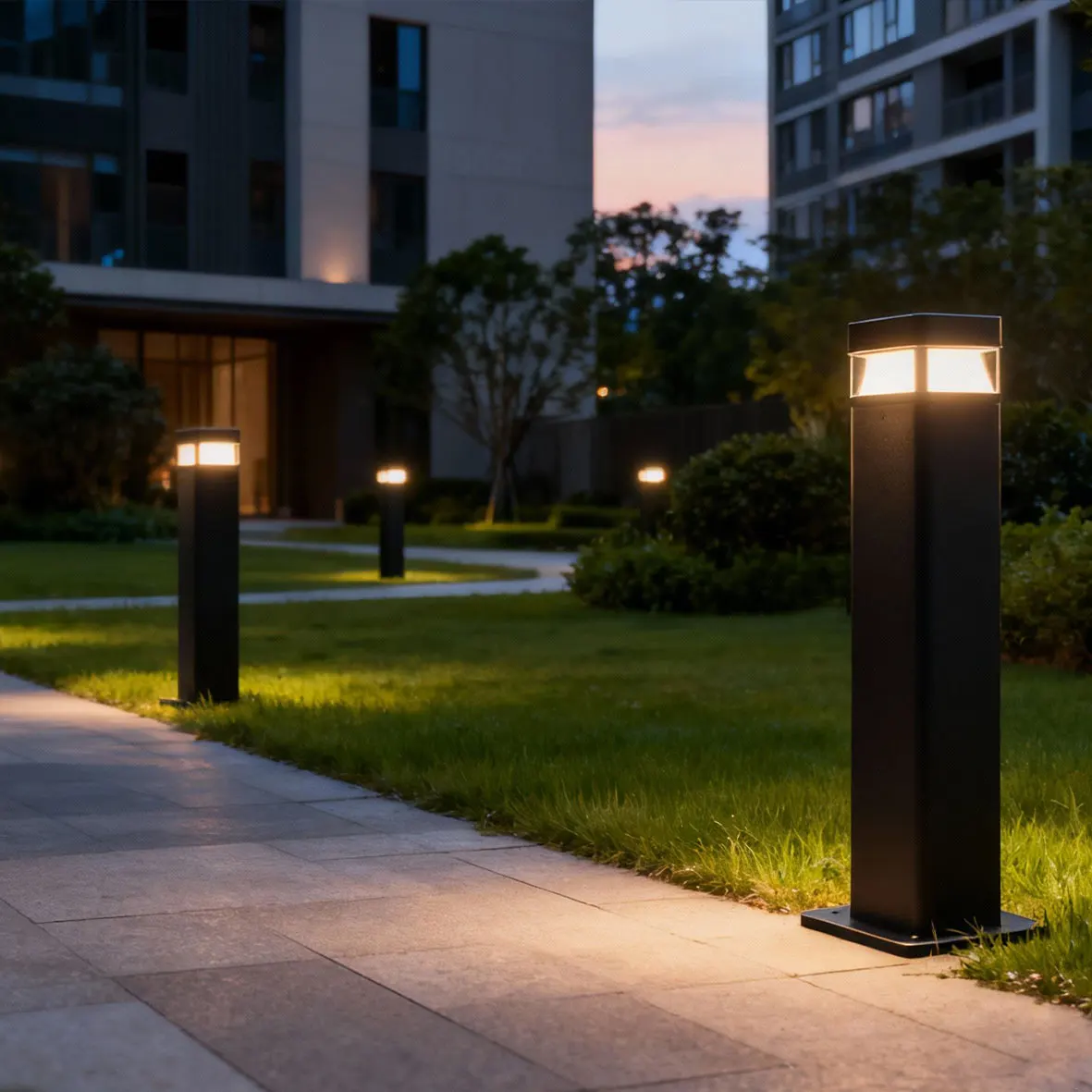 

KLED IP65 LED Solar Aluminum BOLLARD Lights LiFePO4 Battery Remote Control Dimmable for Garden Pathway Outdoor Landscape