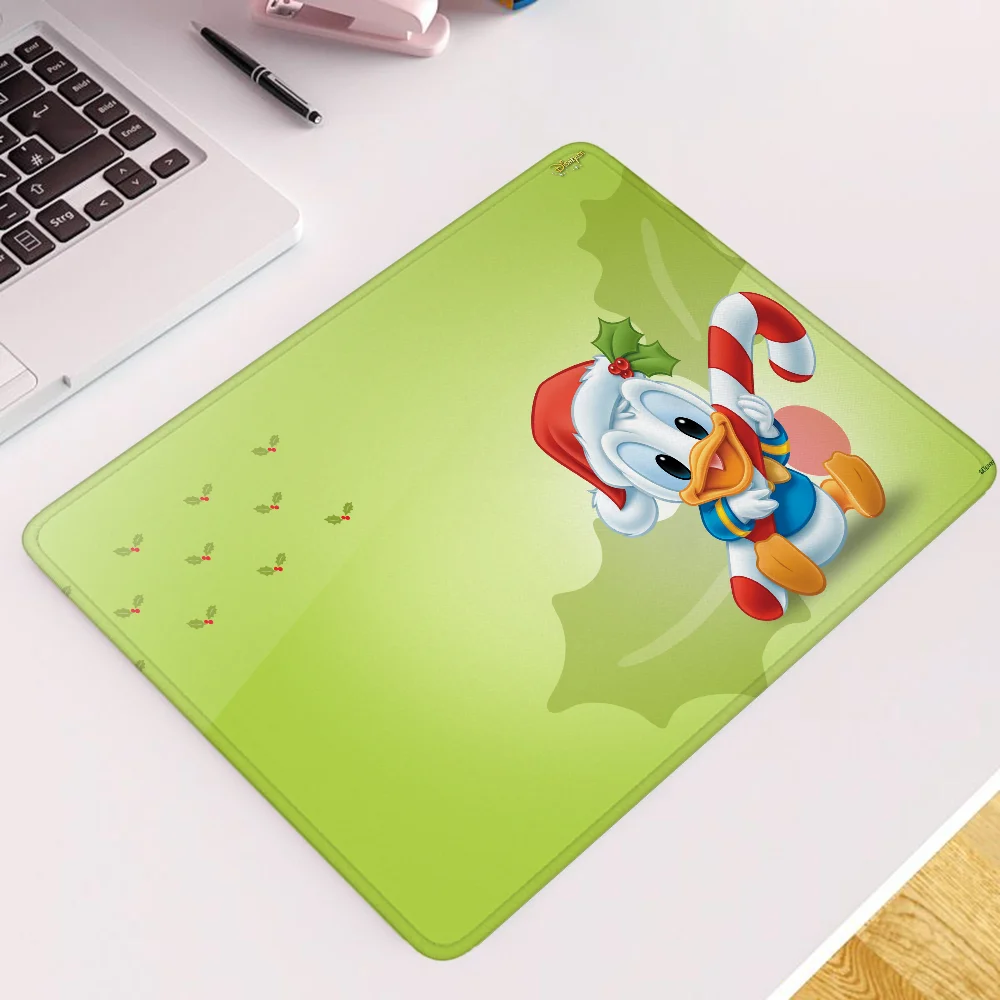 Cute Mouse Pad Anime Donald Duck Desk Accessories Small Game Mats Pc Gamer Girl Mousepad Company Gaming Laptop Computer Mat Hot