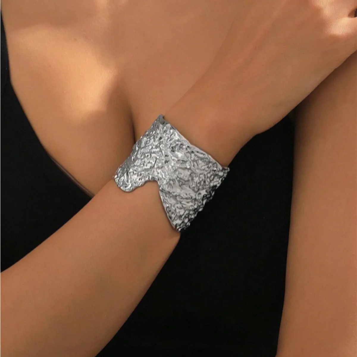 Bracelet For Women Open Wide Irregular Bangle Geometric Metal Bangles Party Gift Holiday Fashion Jewelry DB021