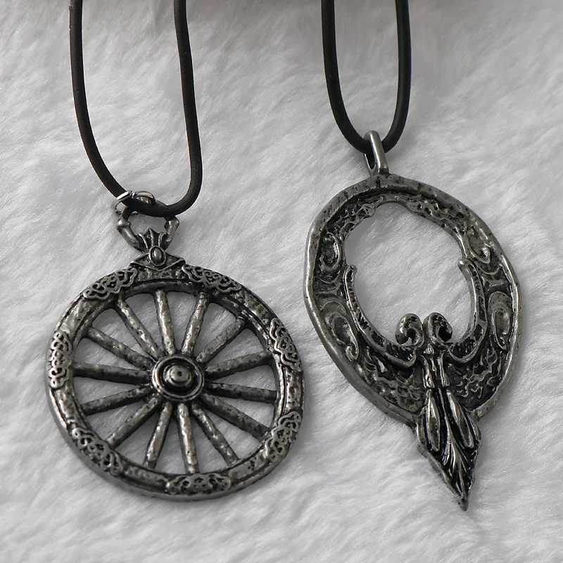 Game Bloodborne Crow Wheel Hunter Pendant Necklace Leather Chain Vintage Punk Man Choker Collar Jewelry Antiquity Gift