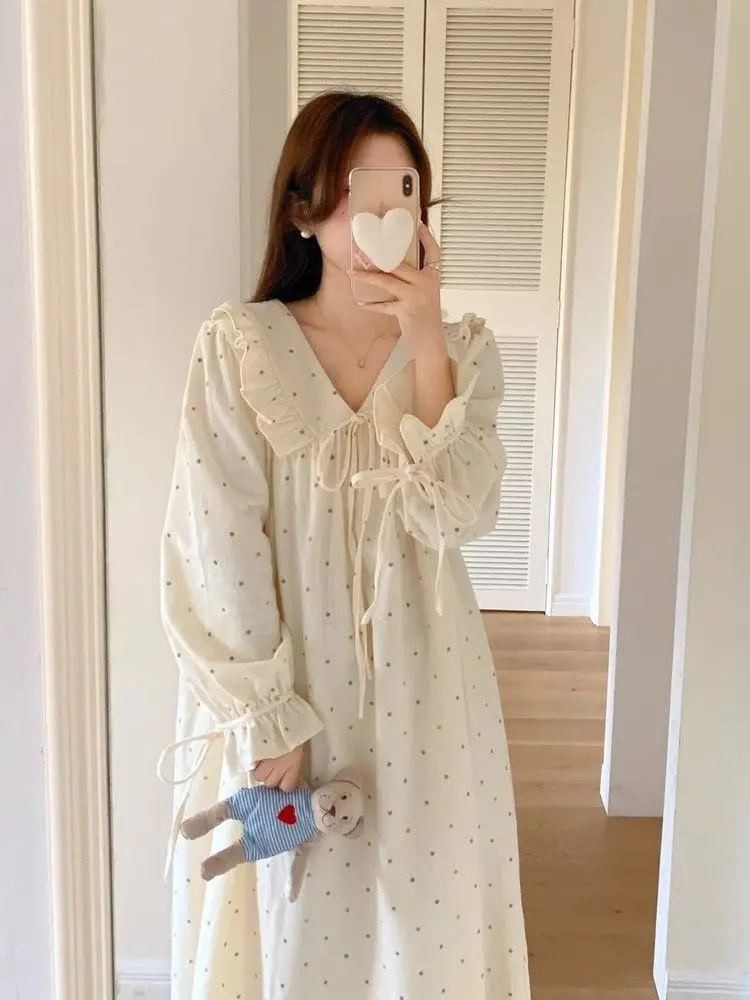 

Весенне-осенняя новая ночная рубашка в стиле принцессы для женщин, милая красочная свободная домашняя одежда в горошек с рюшами, женские халаты, хит продаж