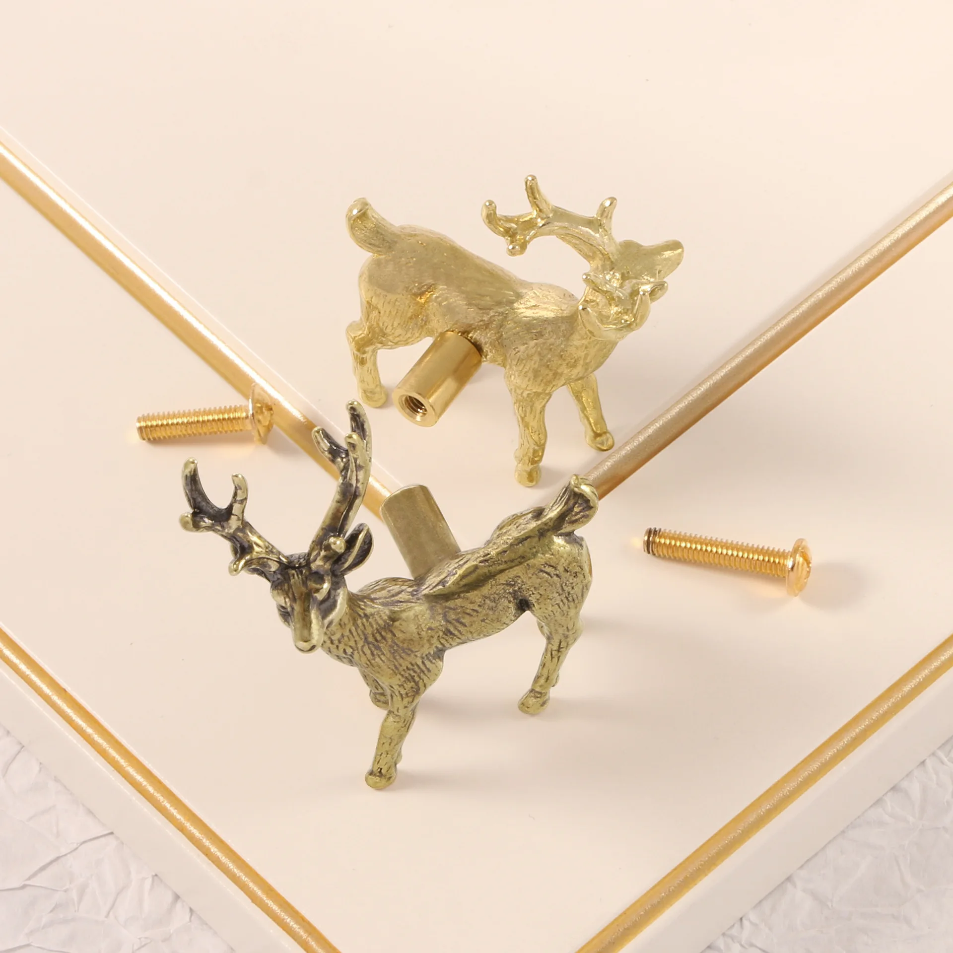 Luxury Animal Deer Brass Cabinet Pulls Rustic & Modern Cabinet Hardware Set for Home Decor DIY Gifts