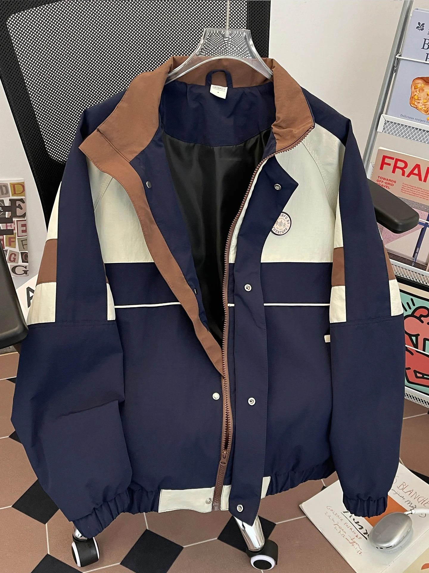 

Весенне-осенняя мужская мотоциклетная куртка свободного кроя с вышивкой и цветными вставками, ветрозащитная, на молнии, молодежная, модная