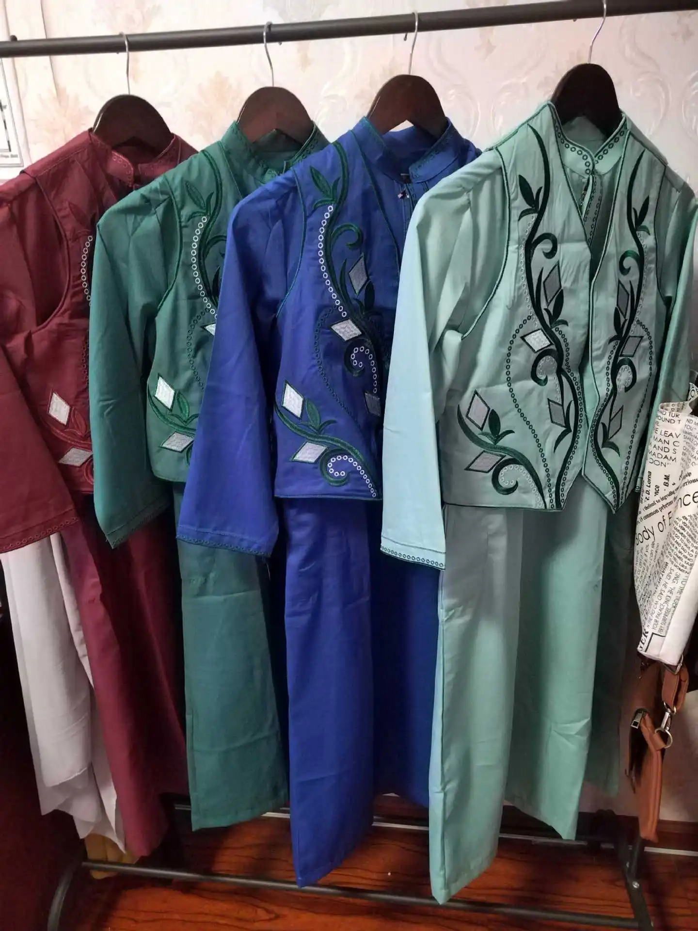 Muslim Boys Robe Vest Suit Children Embroidery Abaya Prayer Kaftan Ramadan Morocco Jubba Modest Islamic Dubai Saudi Abayas Thobe