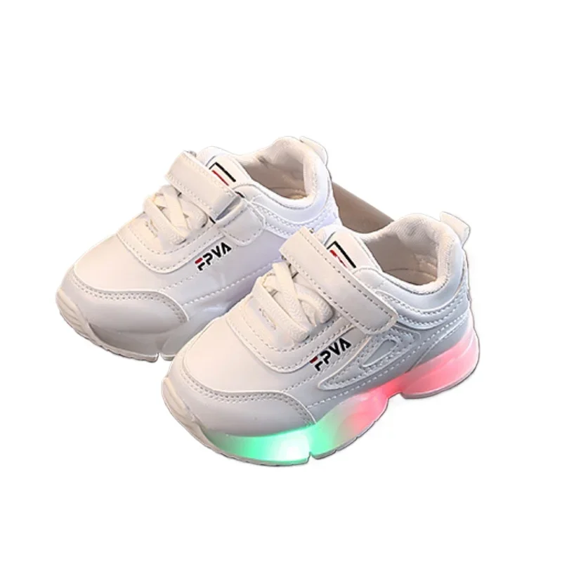 2024 Nieuwe Kinderschoenen Lente Herfst Trendy Led Lichtgevende Schoenen Casual Meisje Schoenen Antislip Kids Sneakers Voor Jongen Zapatillas Niña