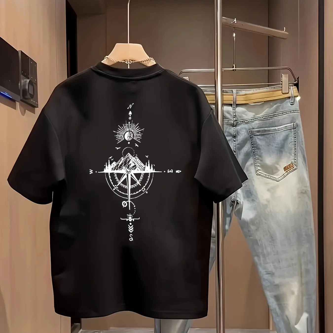 Mountain Compass Adventure Graphic T-shirt Outdoor Explorer Back Print Unisex Oversized Cotton Tee