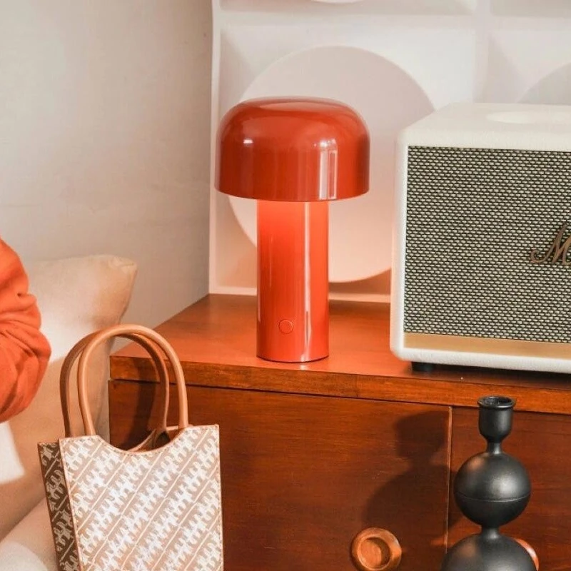 Nordic small table lamp creative restaurant bar atmosphere bedroom bedside desk LED mushroom lamp