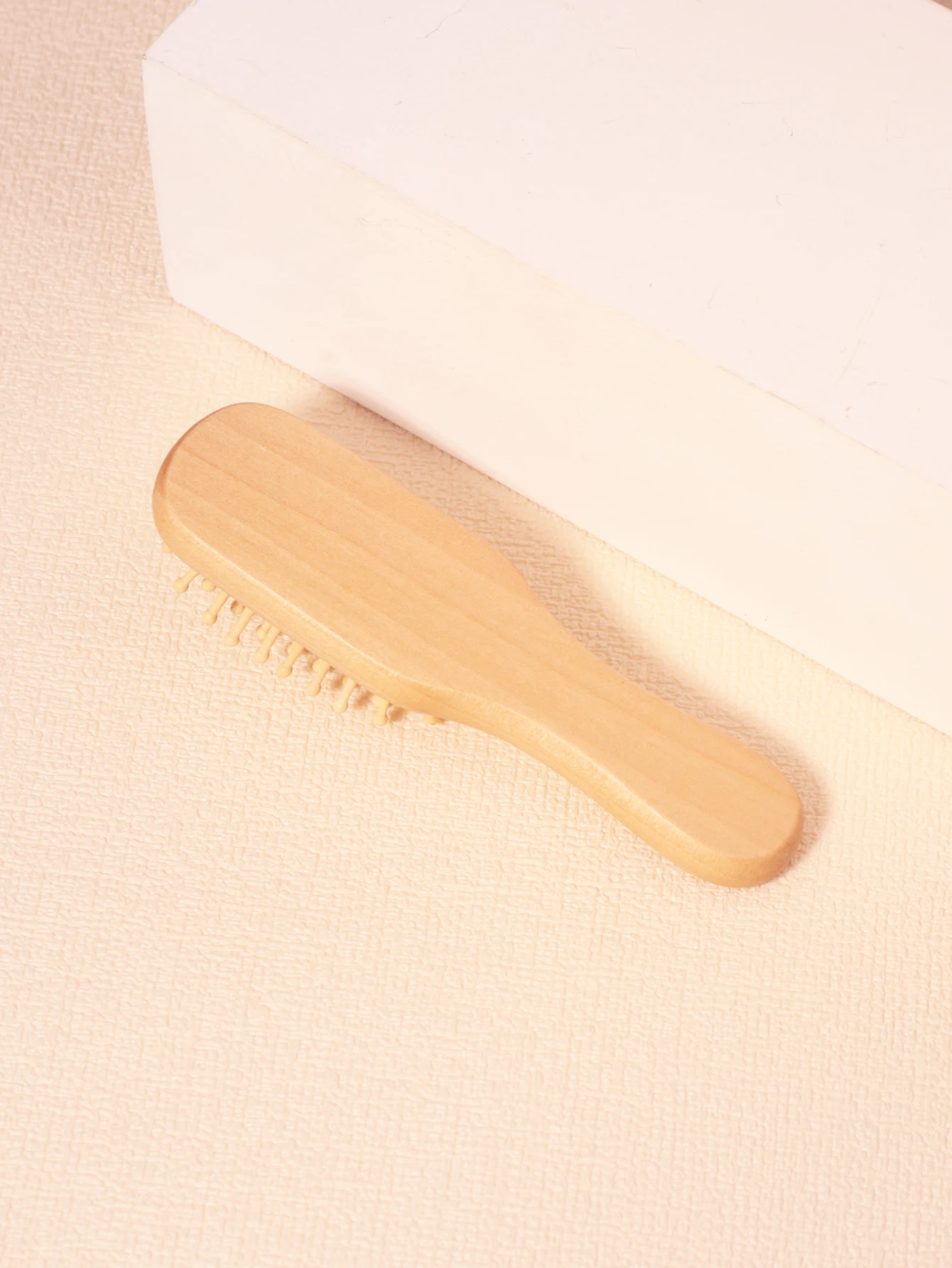 1pcs healthy wood and bamboo massage, anti-static, smooth hair, no knots, reduces hair loss, small airbag comb