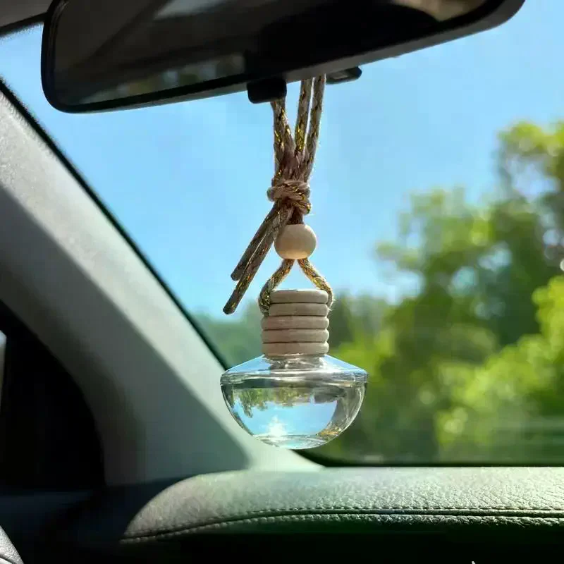 1/4Pcs Aromatherapy Essential Oil Bottle Hanging Auto Air Freshener Car Interior Decoration For Home Car Perfume Bottle Ornament