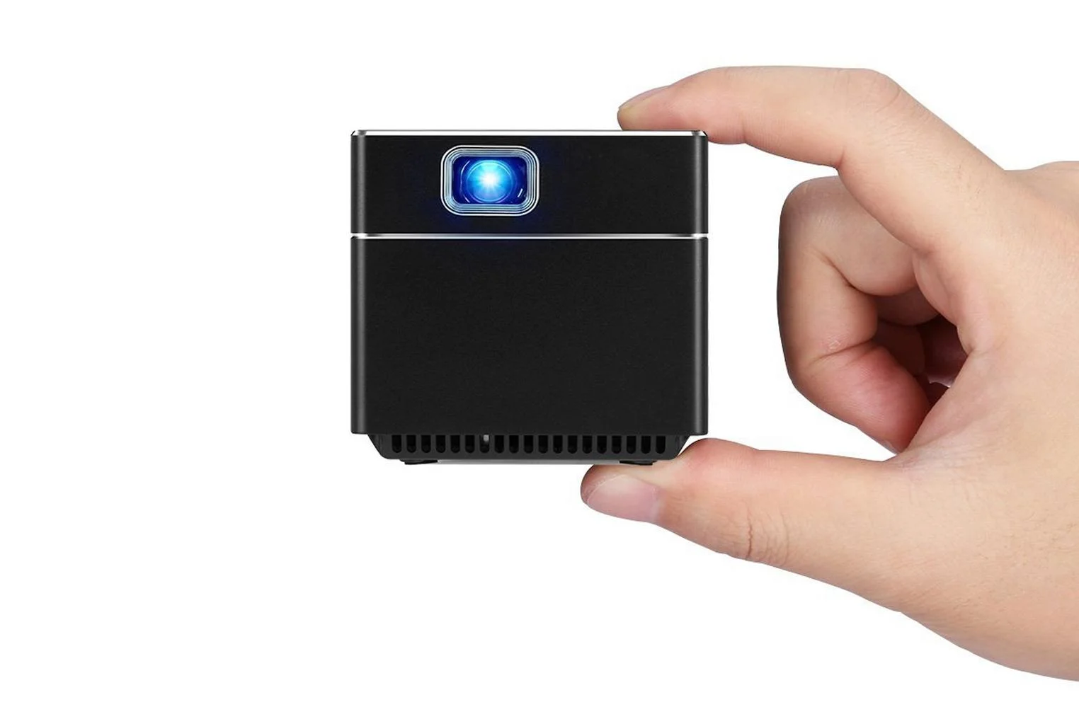 S6 Pocket Cube Projector Built-in Battery true 100 ANSI lumen brightness. Native Resolution 854X480