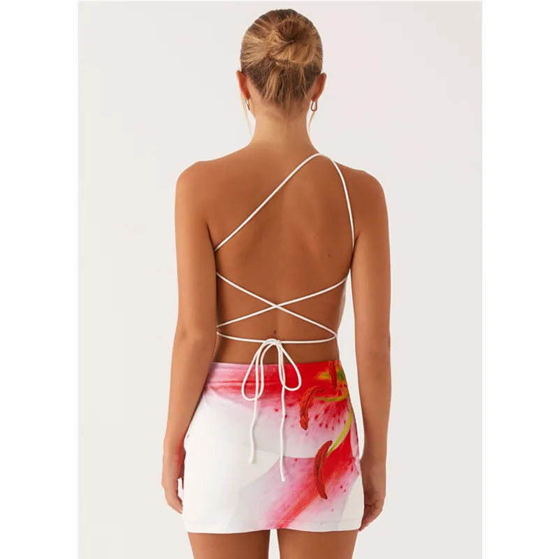 فستان نسائي قصير مزين بالزهور فستان صيفي قصير ضيق للحفلات والعطلات بدون ظهر غير متماثل بكتف واحد