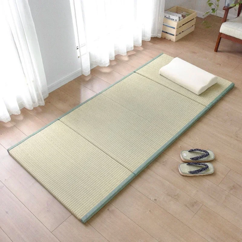 

Japanese Style Foldable Straw Mat Traditional Tatami Mattress for Home Decor or Yoga Natural Straw Sleeping Mat