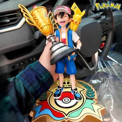 2024 nowy Model Ash Ketchum mistrza Pokemon Pikachu 28cm bohaterowie kreskówek wokół kolekcja modeli z pcv ozdoby na biurko prezentów